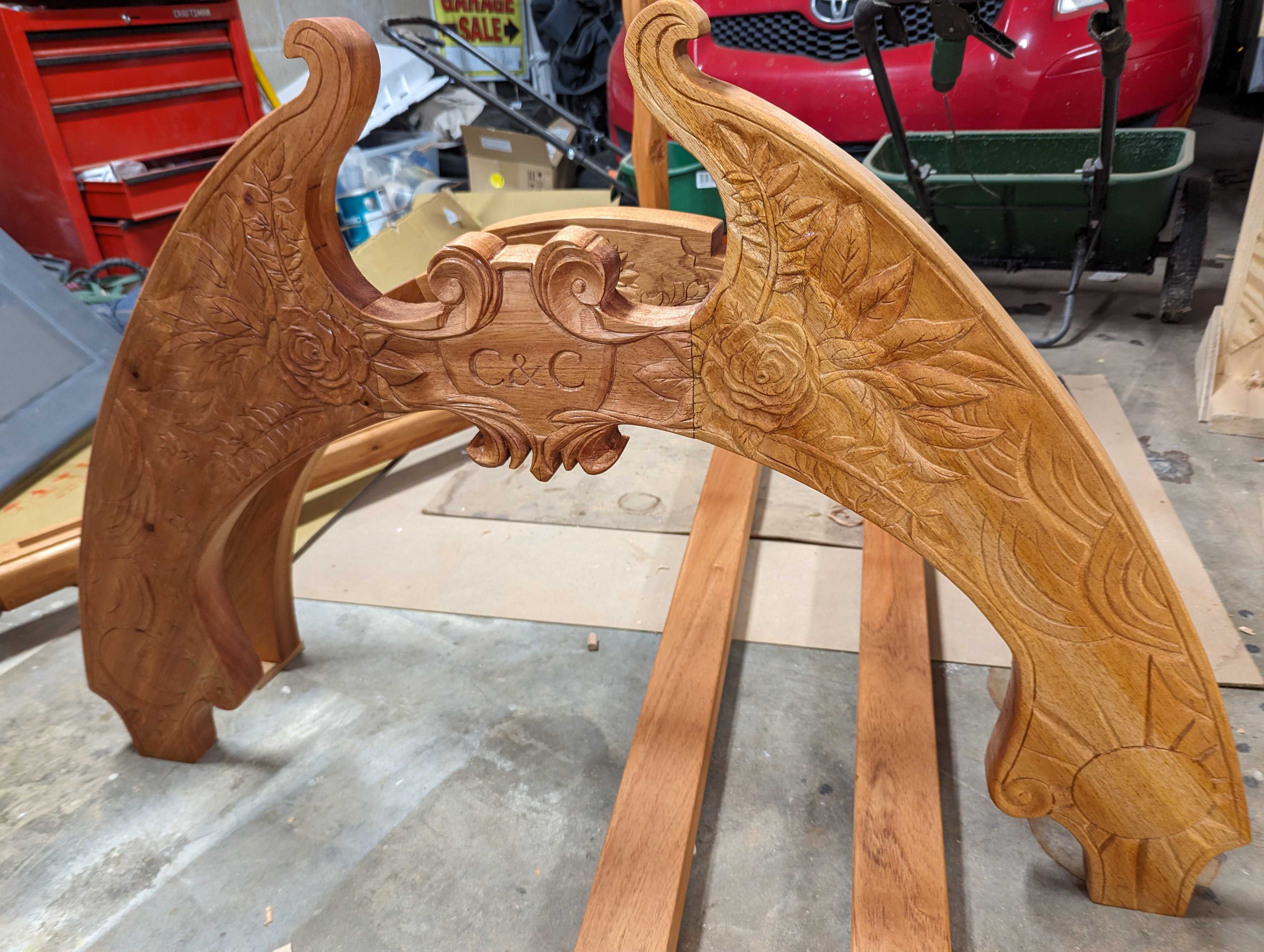 WEDDING_ARCH_carving_detail