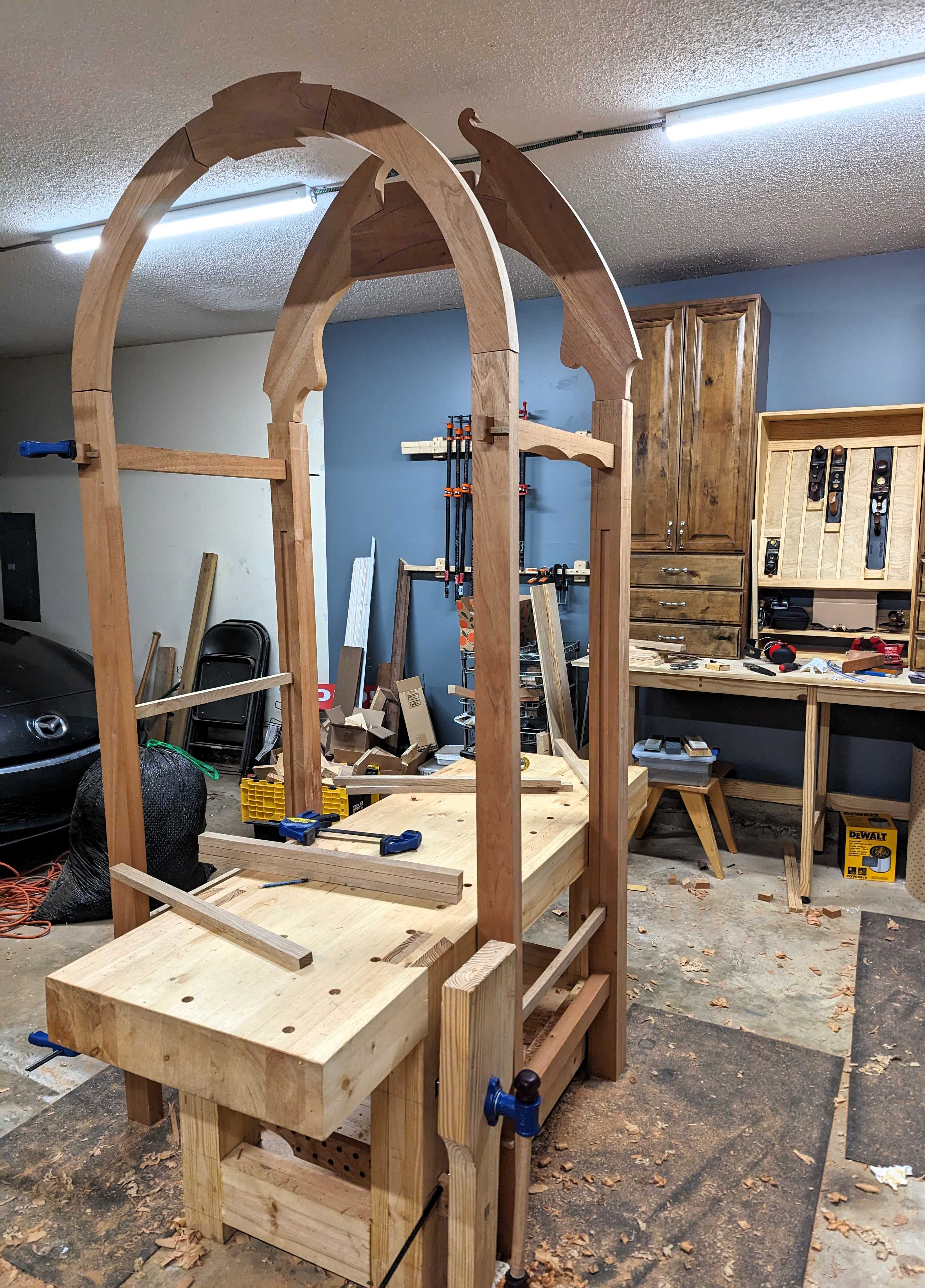 WEDDING_ARCH_construction_back